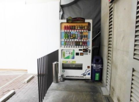 1階、喫煙コーナー