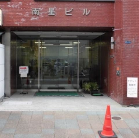 1F玄関