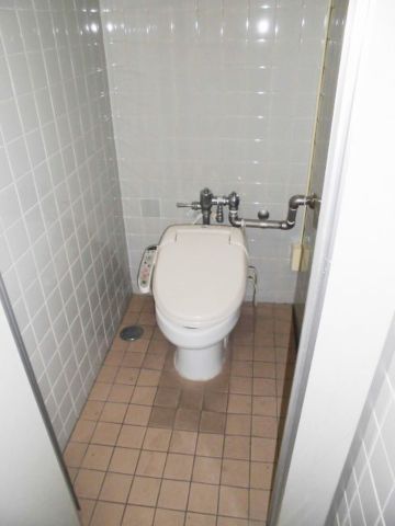 各階、シャワートイレ