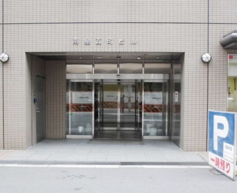 1F玄関