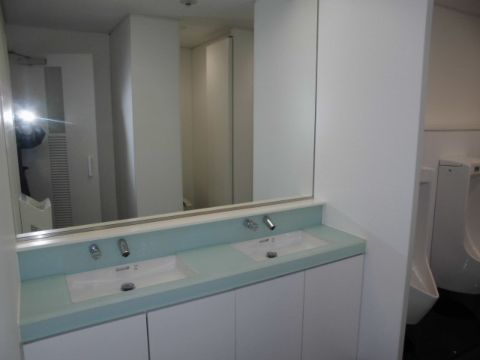 各階、トイレ洗面