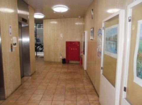 エントランス内①