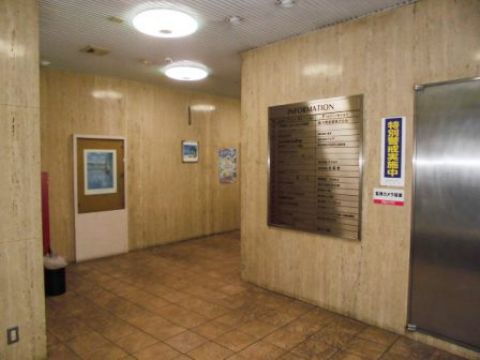 エントランス内②