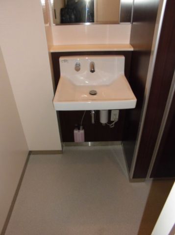 各階、トイレ洗面