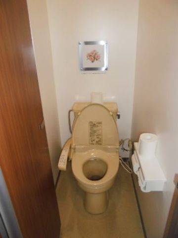 各階、男女別シャワートイレ