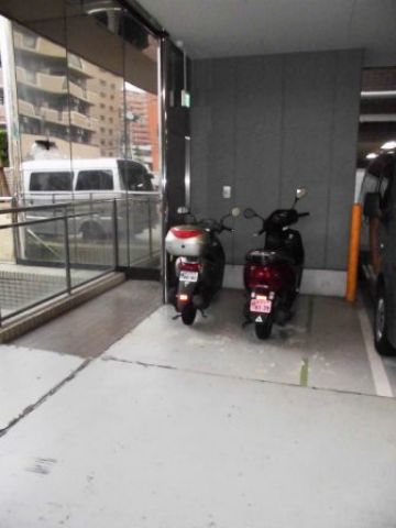 バイク置き場