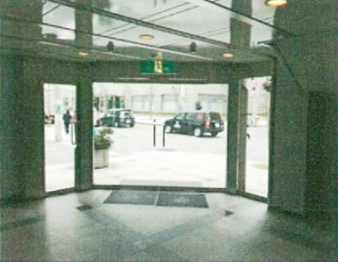 エントランス内②