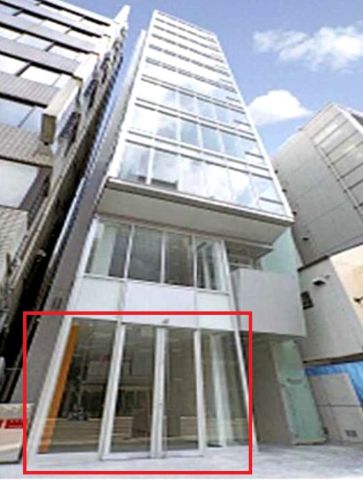 1階、店舗玄関