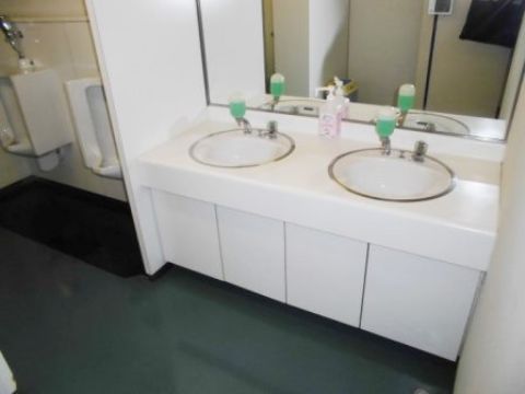 各階、トイレ洗面