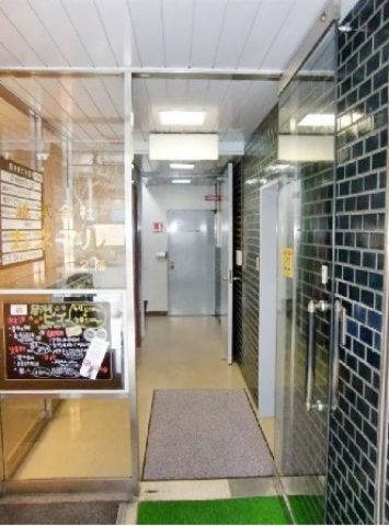 エントランス内