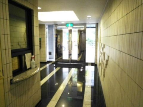 エントランス内②