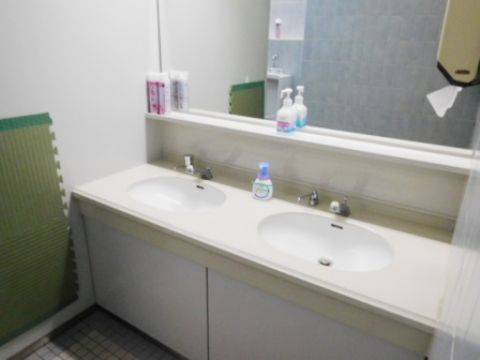 各階、トイレ 洗面