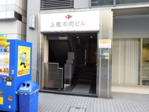 1F玄関