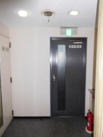 2階~上、基準階EVホール