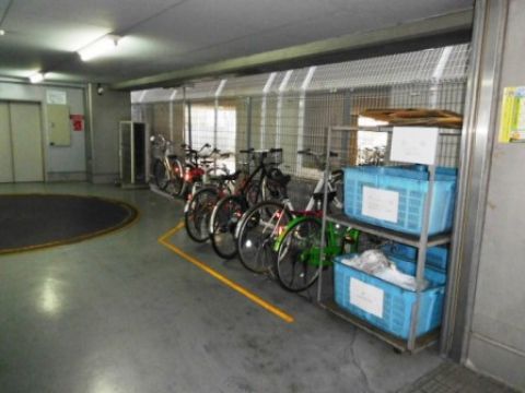 駐輪場①