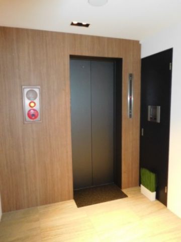 1階、EVホール