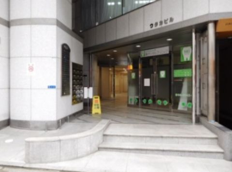 1F玄関