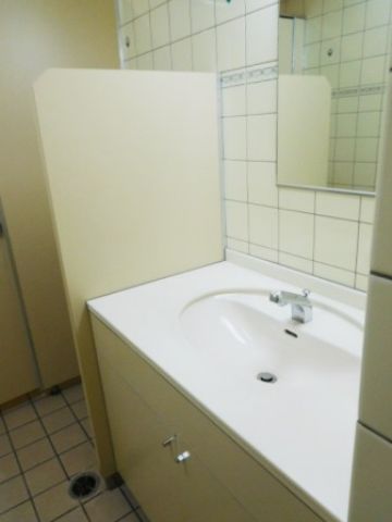 各階、トイレ洗面