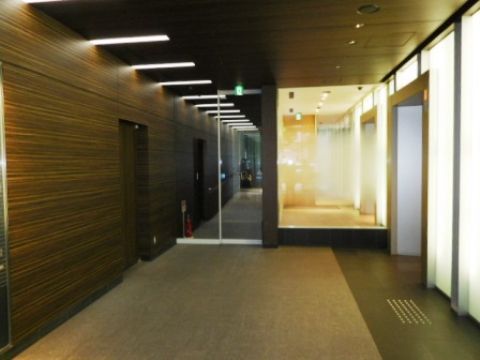 エントランス内