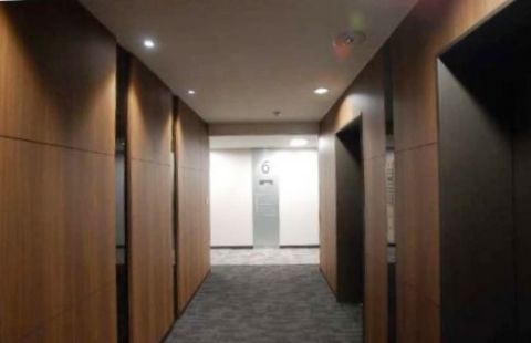 2階~上、基準階 廊下