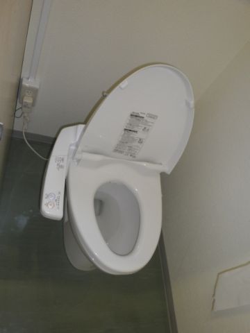 各階、シャワートイレ