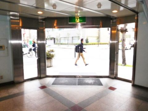 エントランス内②