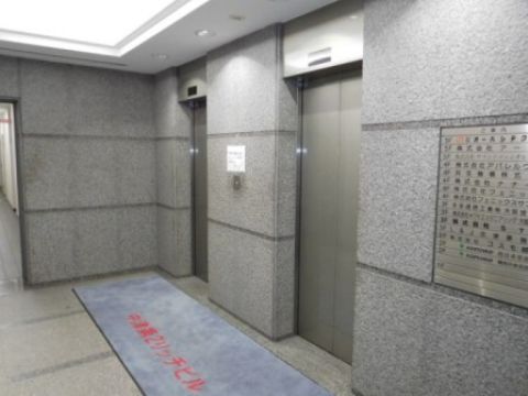 1階、EVホール