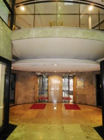 吹き抜けエントランス②