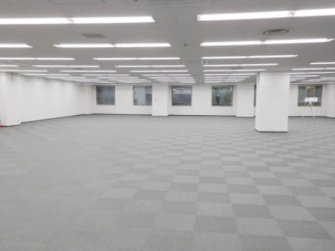 室内 ①