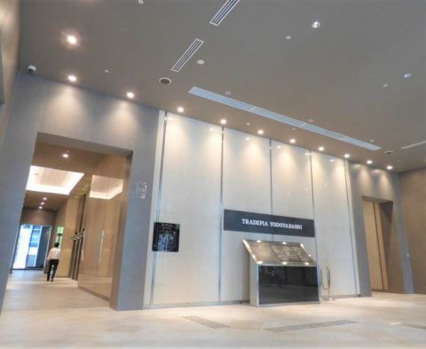 エントランス内