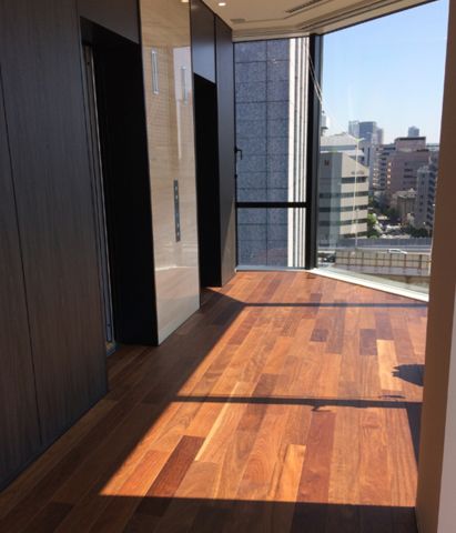 各階、EVホール