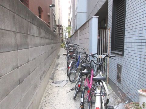 自転車置き場(無償)