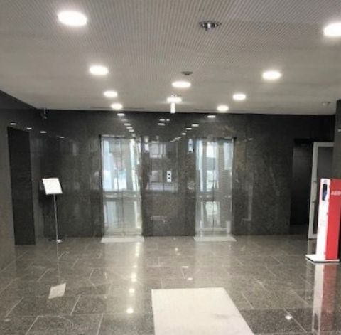 エントランス内