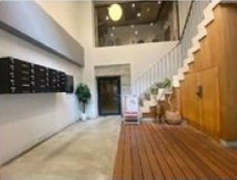 エントランス内