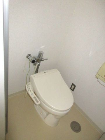 各階、洗浄付きトイレ