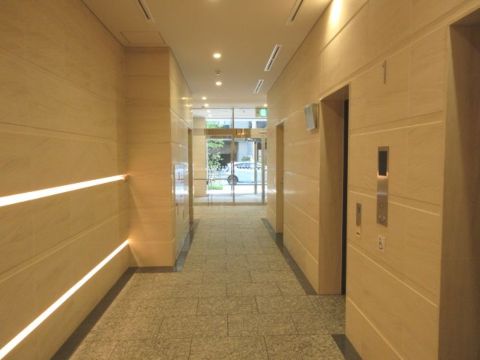 エントランス内②