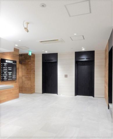 エントランス内