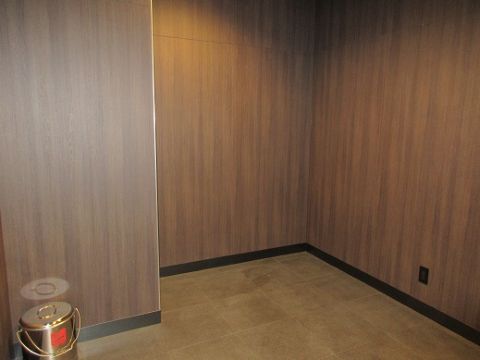 各階、喫煙スペース