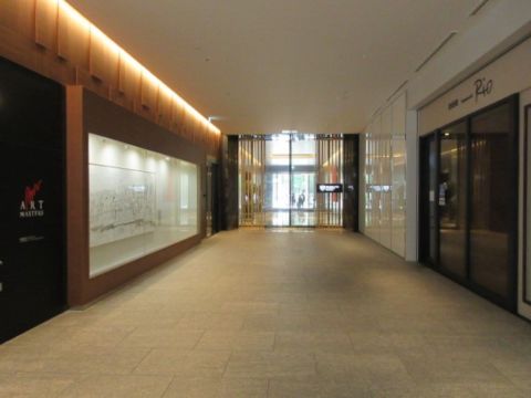 エントランス内 ③