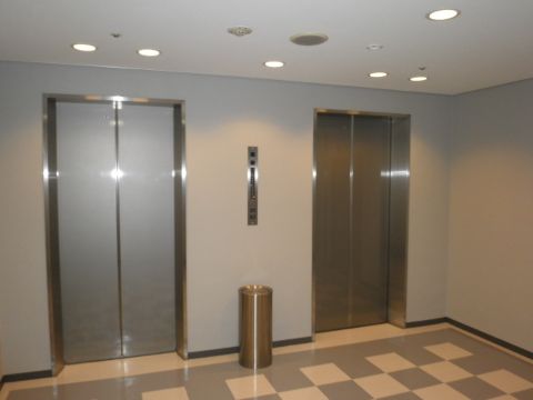 基準階、EVホール