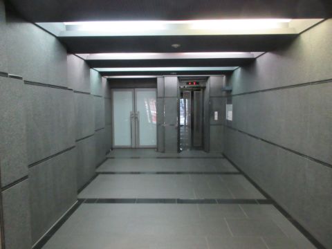 エントランス内