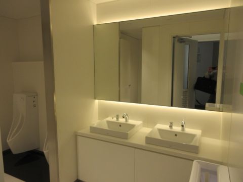各階、トイレ洗面