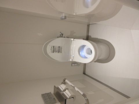 各階、男女別、洗浄付きトイレ