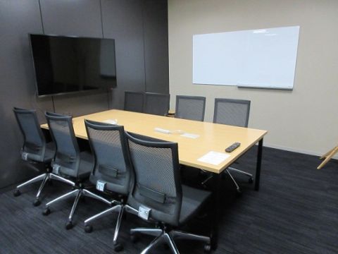 家具付き打合せ室 ①