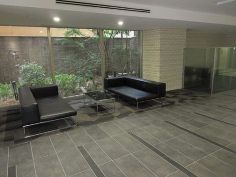 エントランス内 打合せ