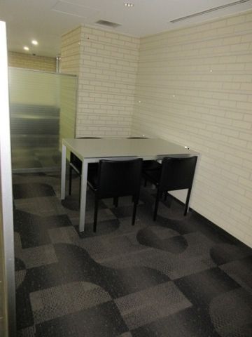 エントランス内 打合せ ②