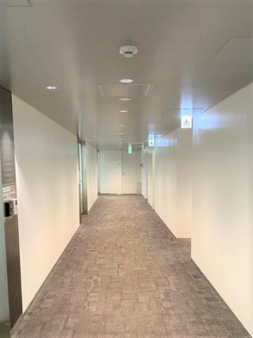 2階~上、基準階廊下