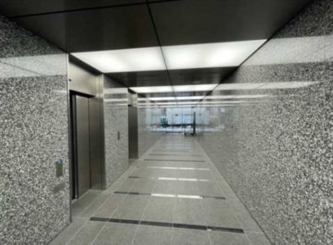 1階、EVホール ②