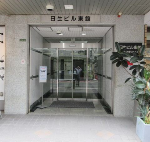 1F玄関