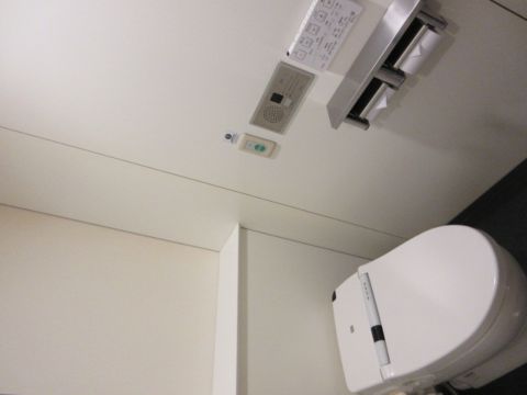 各階、洗浄付きトイレ